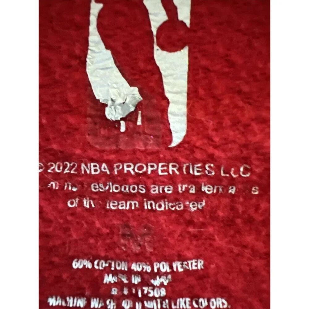 MIAMI HEAT Ladies Sz M Red Long Sleeve NBA Basketball Sweatshirt Crewneck - Picture 6 of 6